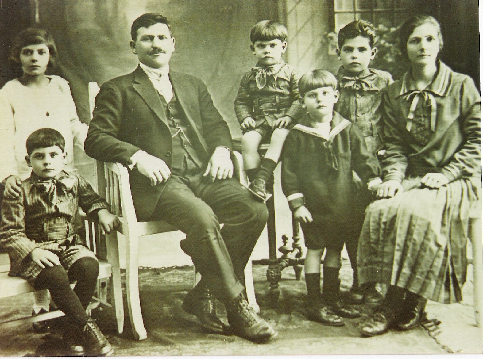 Ernesto & Family